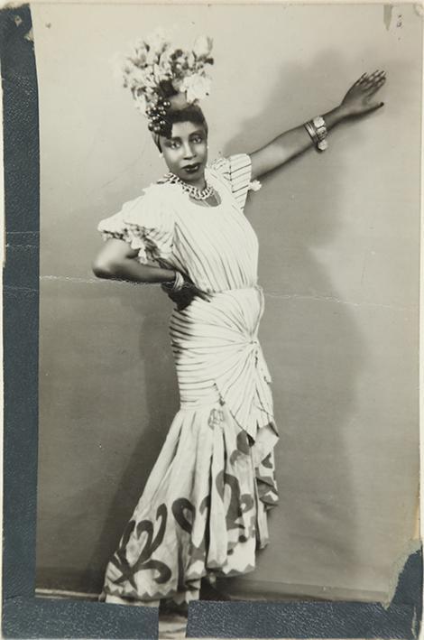 (Retrato de Josephine Baker con traje sudamericano)