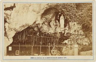 Vue générale de la Grotte de N. D. de Lourdes