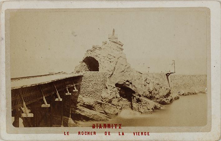 Biarritz. Le rocher de la Vierge