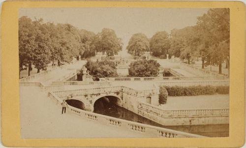 (Nimes. Jardines de La Fontaine)