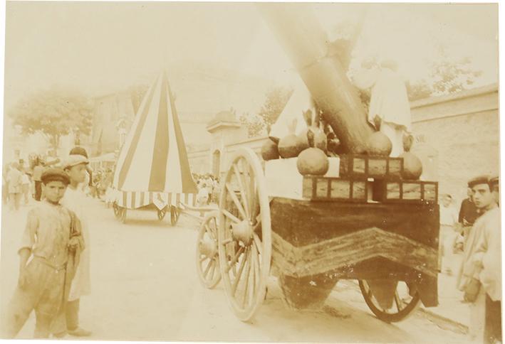 (Desfile de carrozas en Valencia)