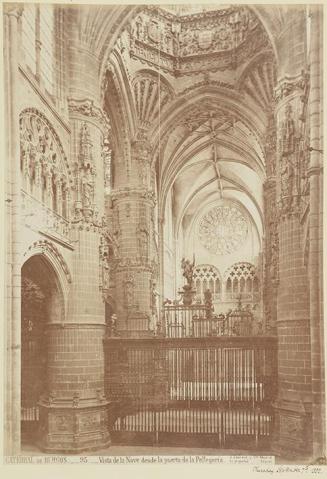 Catedral de Burgos. Vista de la Nave desde la puerta de la Pellegería