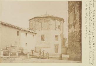 (Rávena. Baptisterio de la iglesia de San Giovani)