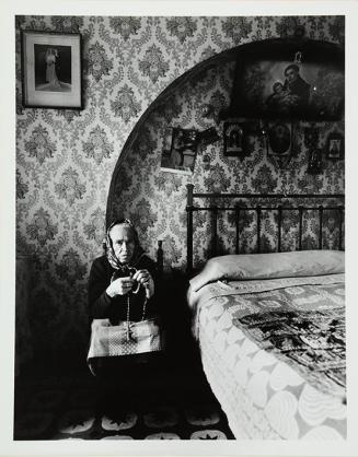 La tía Anastasia en el dormitorio