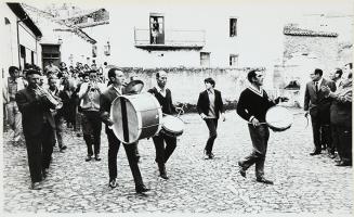 Músicos dando comienzo a las fiestas