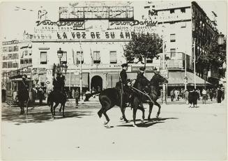 (La Plaza de Cataluña)