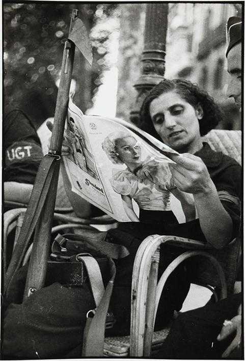 Barcelona 1936: Loyalist militar woman