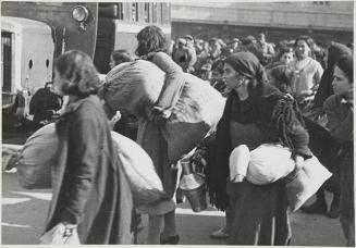 (Refugiado de Málaga y Almeria llegando a Barcelona)