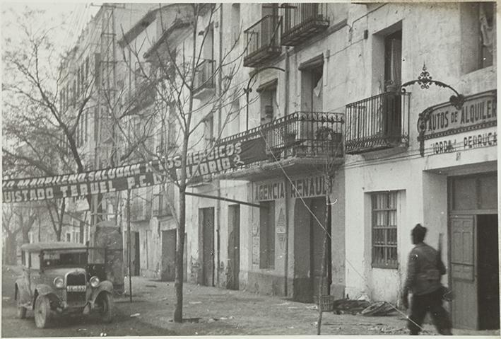 (Vista de una calle de Teruel)