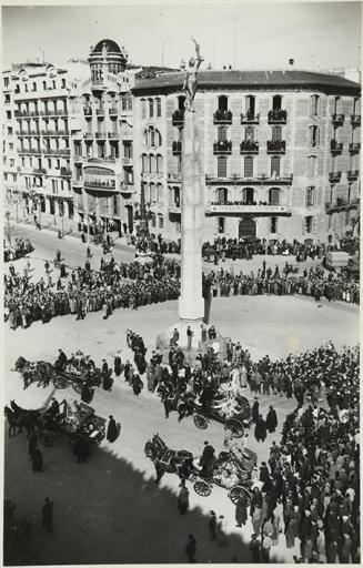 Enterramiento de las victimas del 13 de febrero de 1937