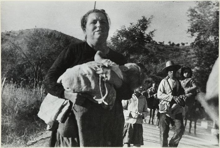 Woman with infant. Spanish civil war