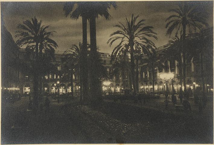 Barcelona de noche. Plaza Real