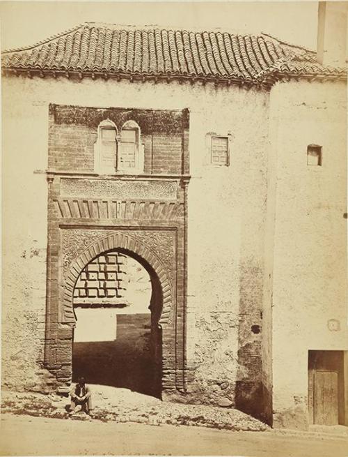Alhambra. Puerta del Vino