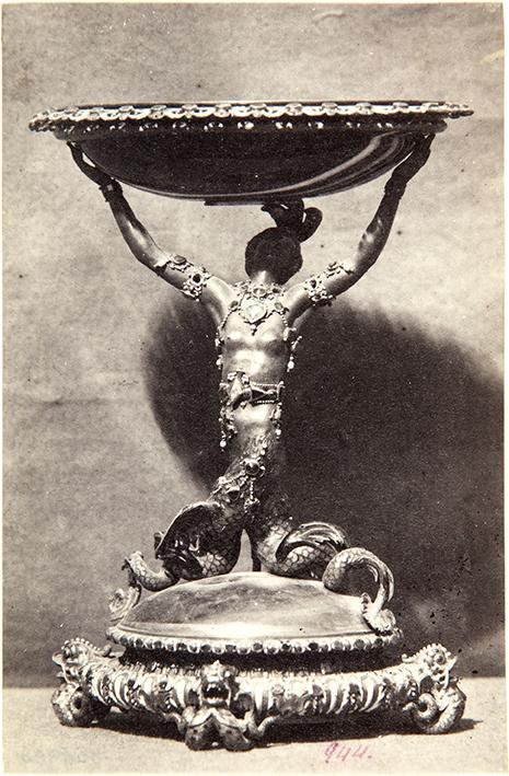 Copa con sirena de oro