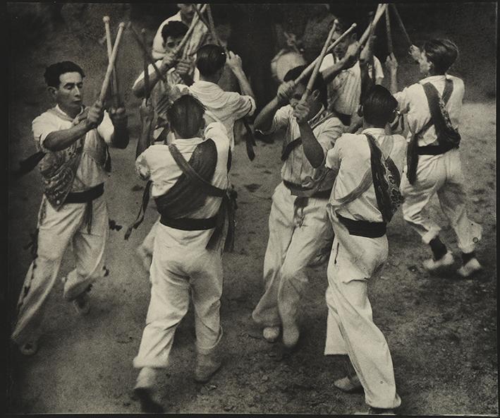 Danzantes de Cicero. Cantabria