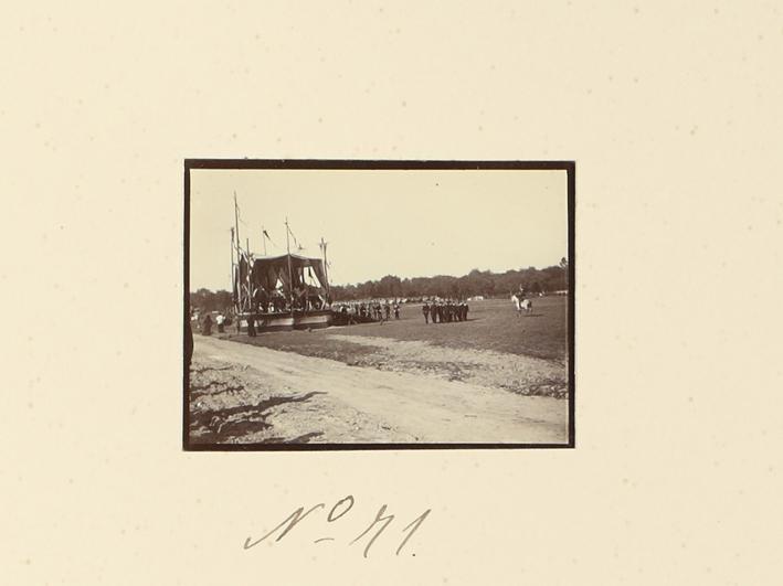 Misa de campaña. Sevilla, Mayo de 1895