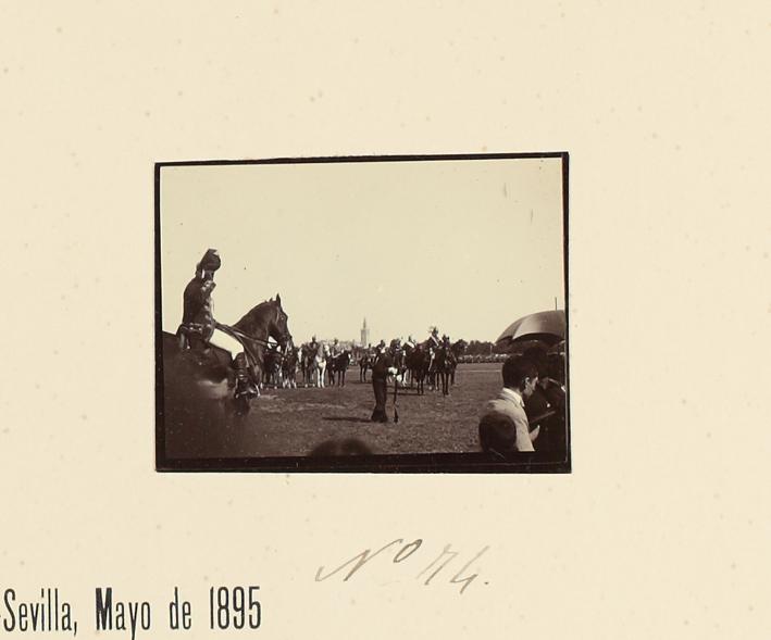 Misa de campaña. Sevilla, Mayo de 1895